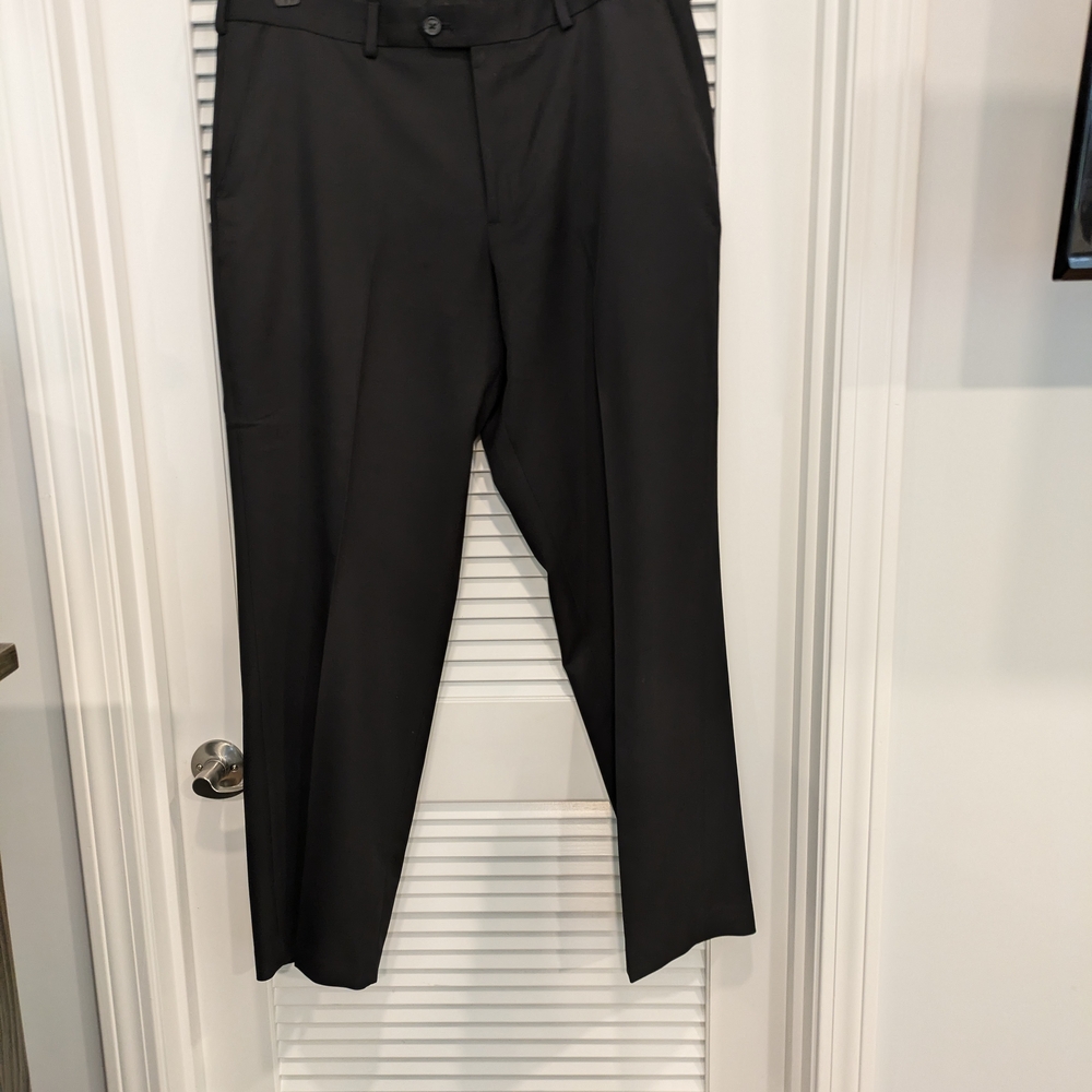 Izod Men's Black Dress Pants Size 38/32